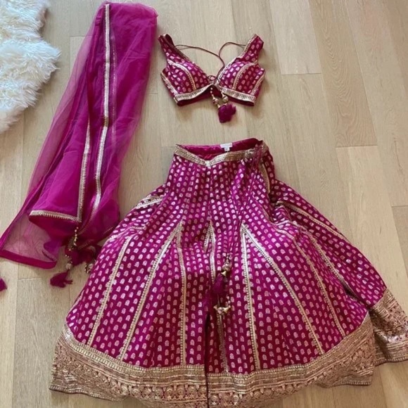 Pink & Gold Authentic Lehenga Set for Timeless Grace - Picture 2 of 6